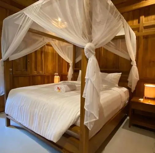 Villa Lova Sambirenteng